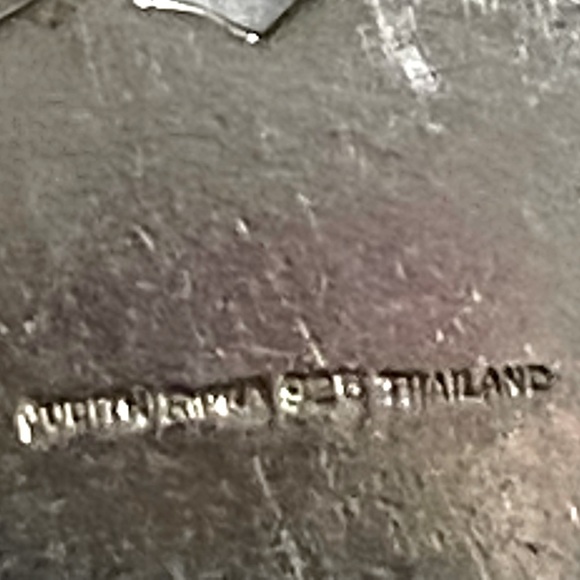 JUDITH RIPKA SUBSTANTIAL ROLO HEART CHARM BRACELET - Picture 2 of 2